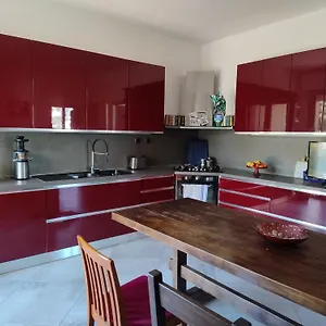 5 Terre Italian Delight Red , La Spezia Italia